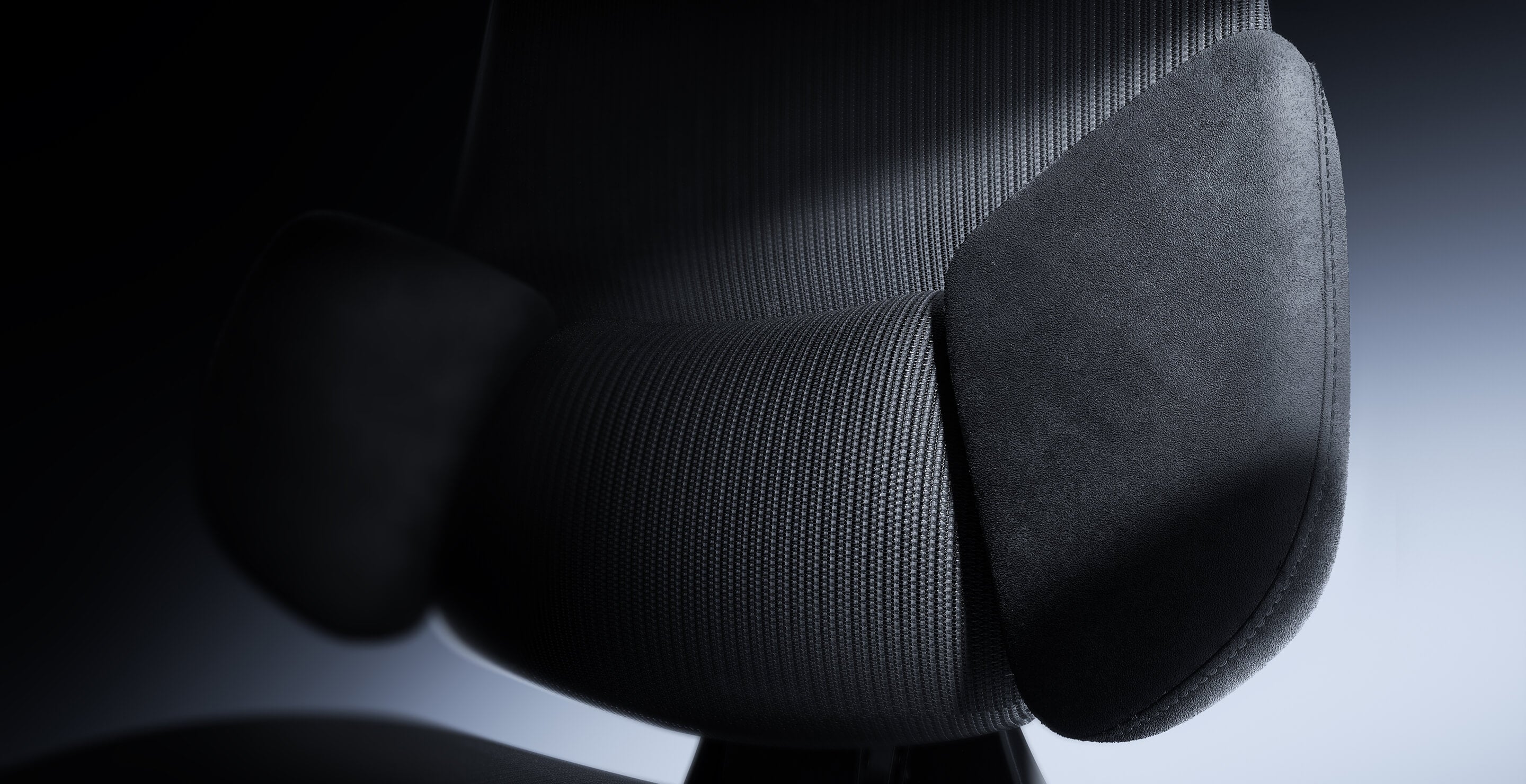 HBADA X7 Prestige high-back mesh office chair showcasing spine protection